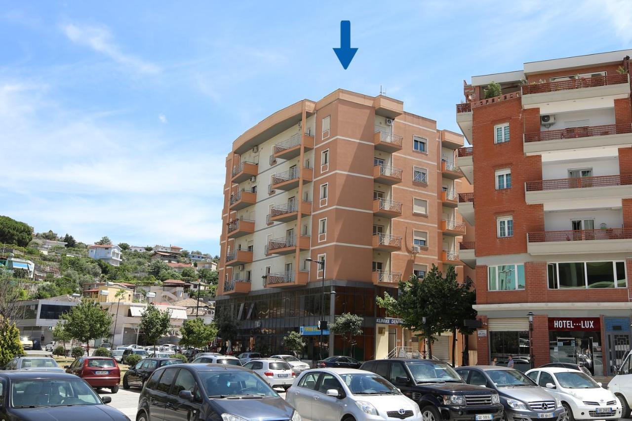 Square View Apartment Vlorë Exterior foto