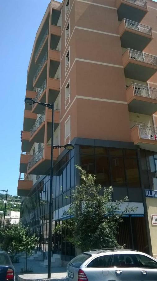 Square View Apartment Vlorë Exterior foto